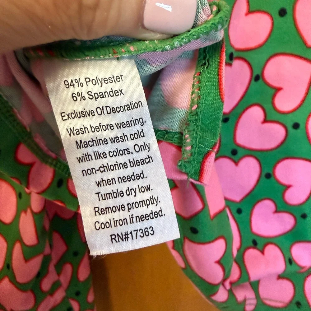 Women's Heart-Print Pajama Set - Pink Hearts on Green - Picture 7 of 9